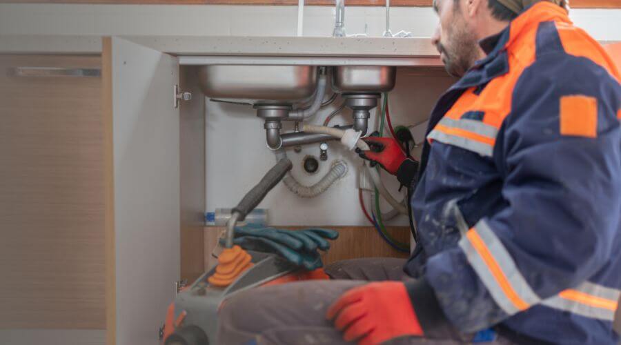 Professional slab leak plumber services in Powhatan, LA